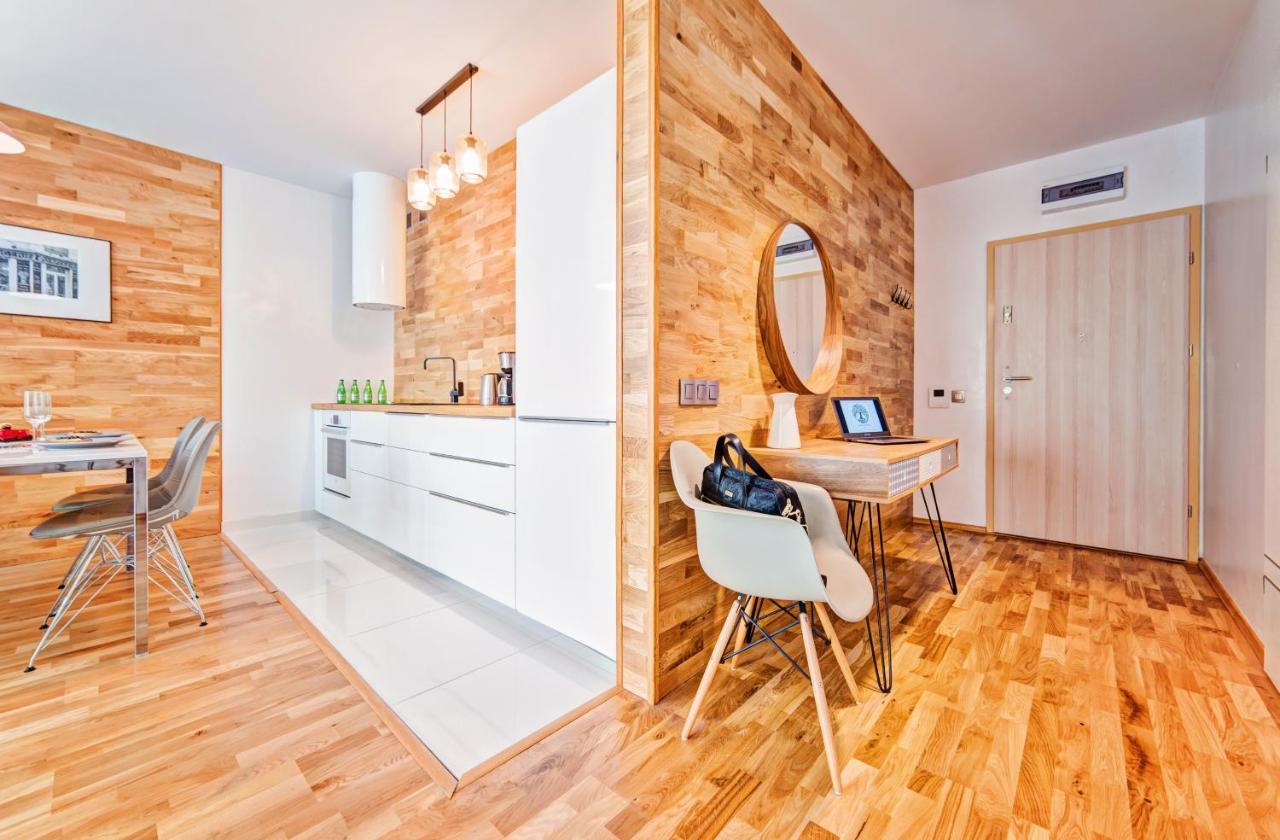 Homely Place Casa Verona - Stary Rynek - Parking Apartament Poznań