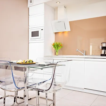Apartamenty Homely Place Casa Verona - Stary Rynek - Parking Poznan Exterior photo
