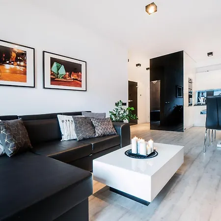 Apartamenty Homely Place Casa Verona - Stary Rynek - Parking Poznan Exterior photo
