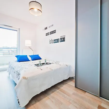Apartamenty Homely Place Casa Verona - Stary Rynek - Parking Poznan Exterior photo