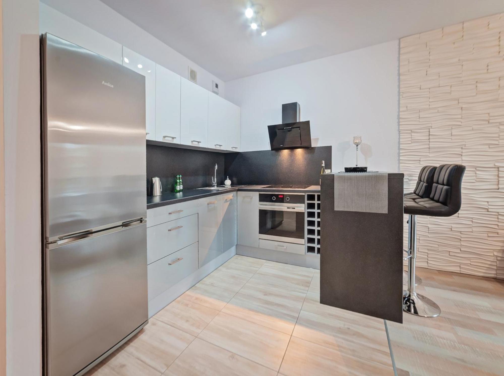 Apartment Homely Place Casa Verona - Stary Rynek - Parking *