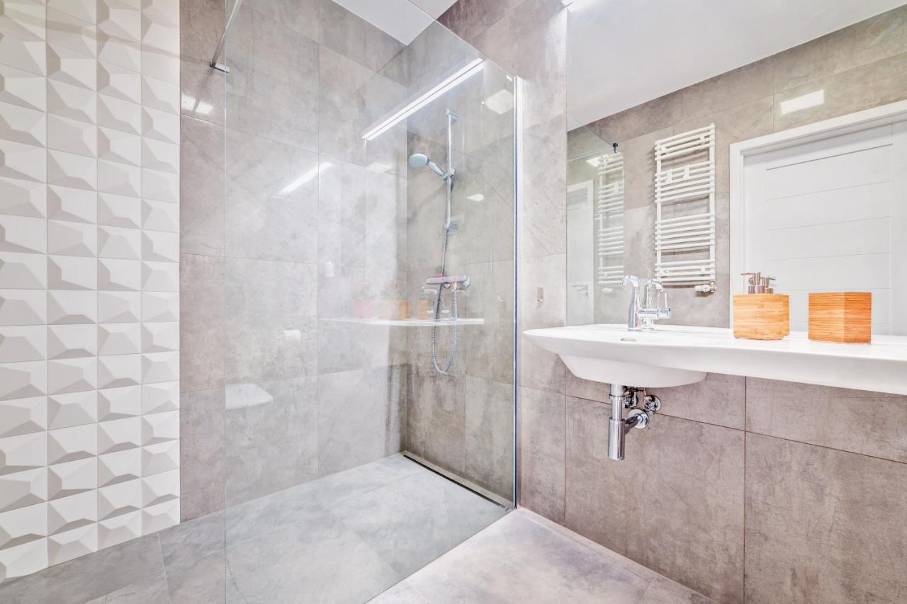 Apartment Homely Place Casa Verona - Stary Rynek - Parking
